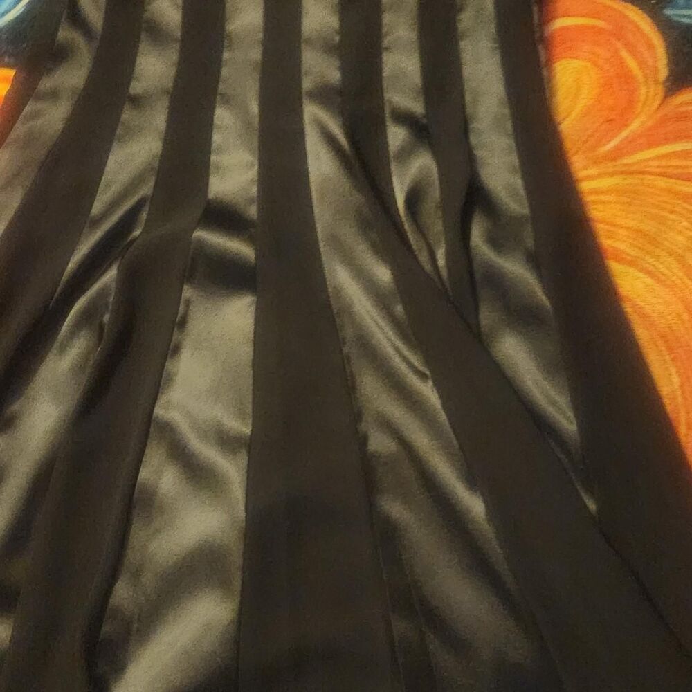 Adrianna Papell Black Satin V-Neck A-Line Dress - Picture 4 of 8